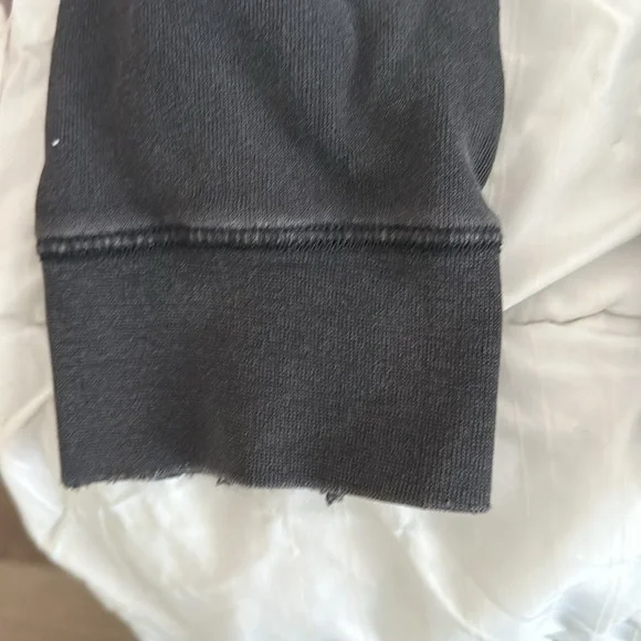 Stussy distressed sweater - Picture 4 of 7